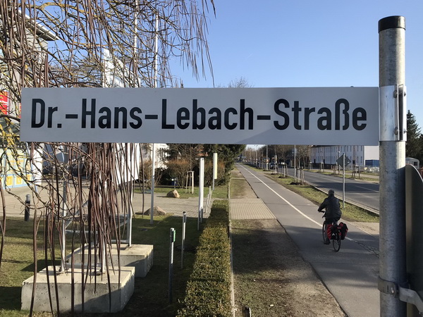 Dr.-Hans-Lebach-Straße