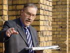 Dr. Engel während der Führung
